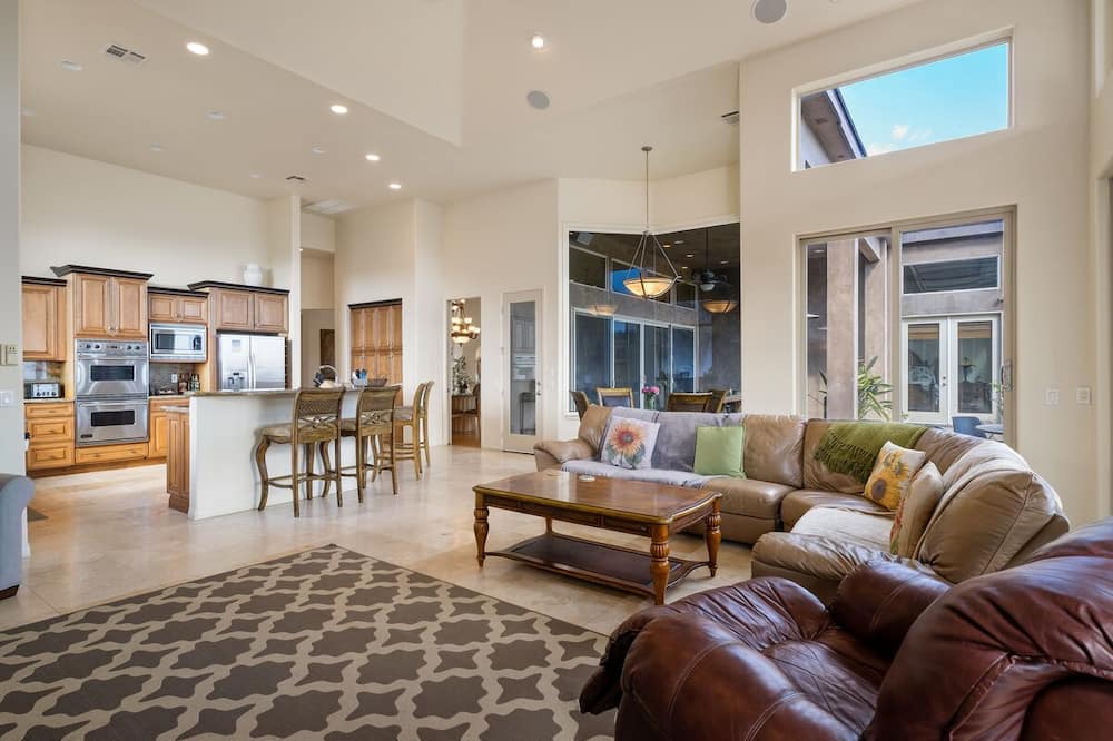 Photo of Livingroom in Murrieta
