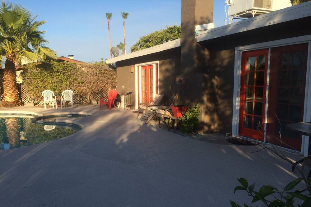 Photo of Outdoor in Cathedral City Cove