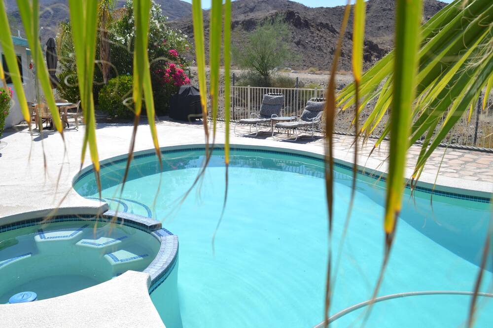 Photo of Outdoor in Cathedral City Cove