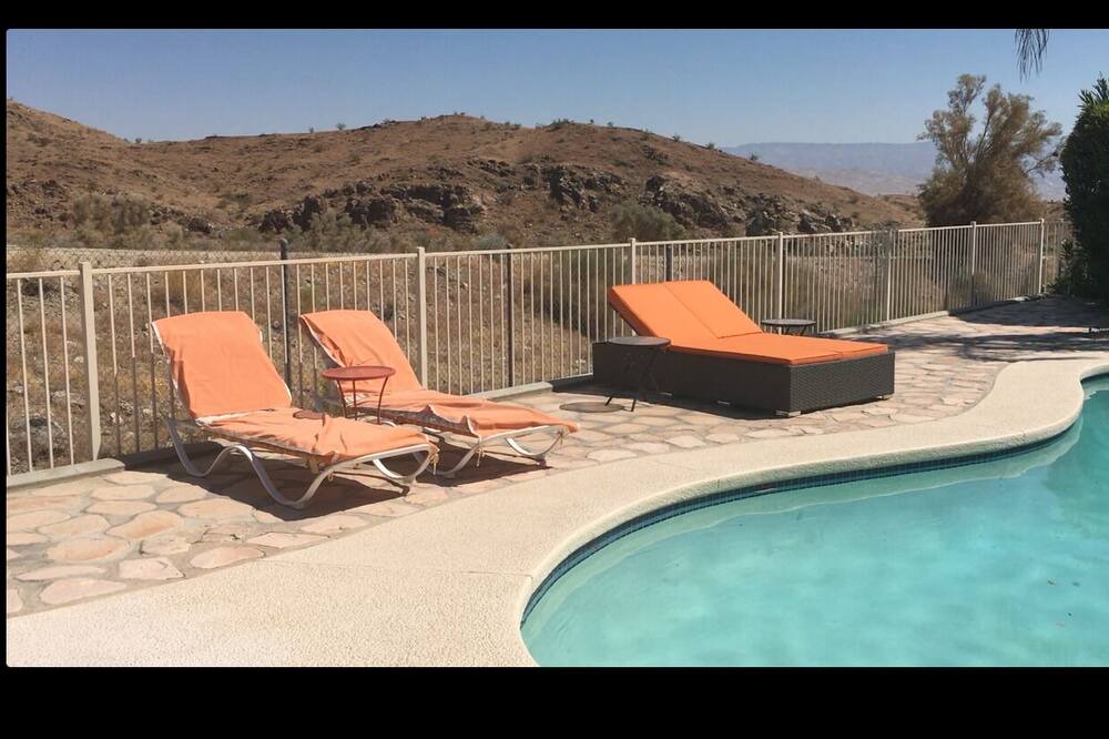 Photo of Outdoor in Cathedral City Cove