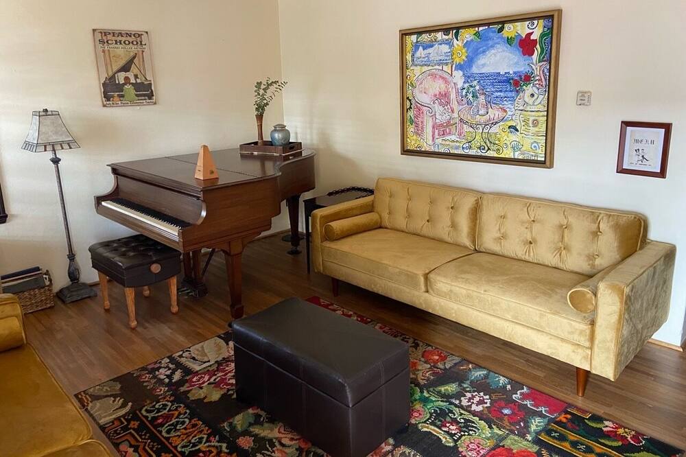 Photo of Bedroom in Old Towne