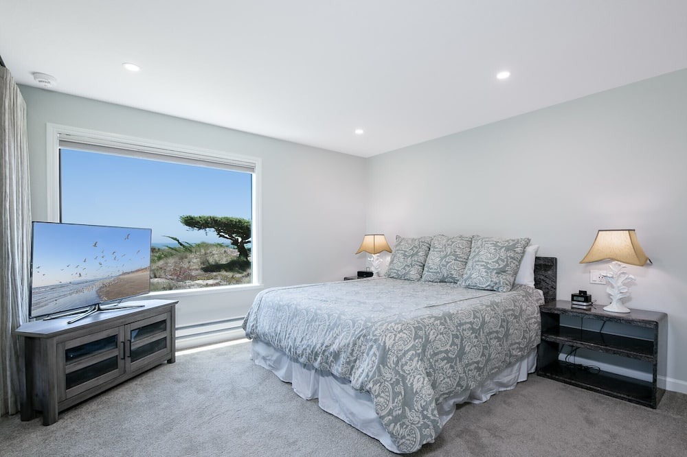 Photo of Bedroom in Pajaro Dunes