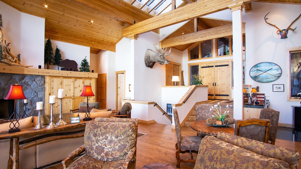 Photo of Livingroom in Tahoma