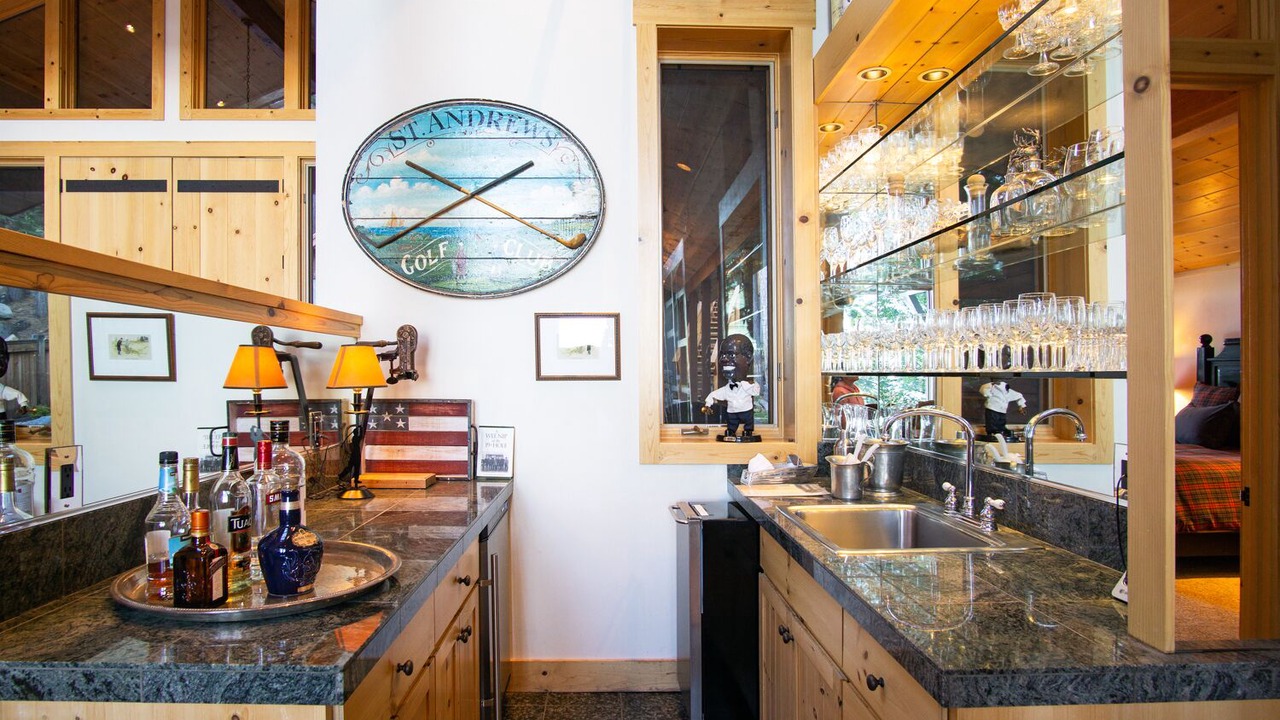 Photo of Kitchen in Tahoma