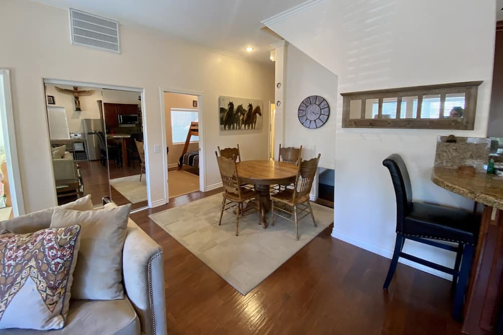 Photo of Livingroom in Whispering Forest