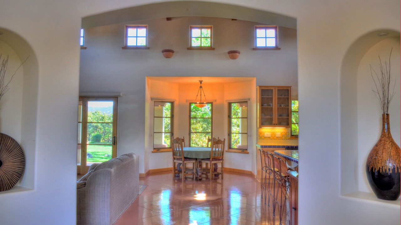 Photo of Livingroom in Simi Valley
