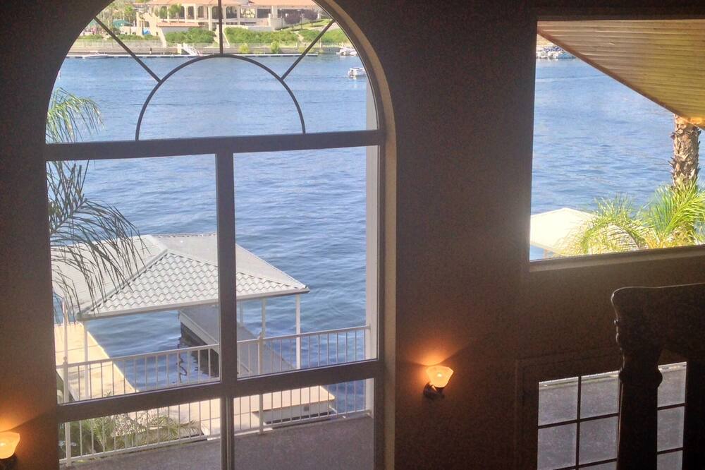 Photo of Patio Balcony in Canyon Lake