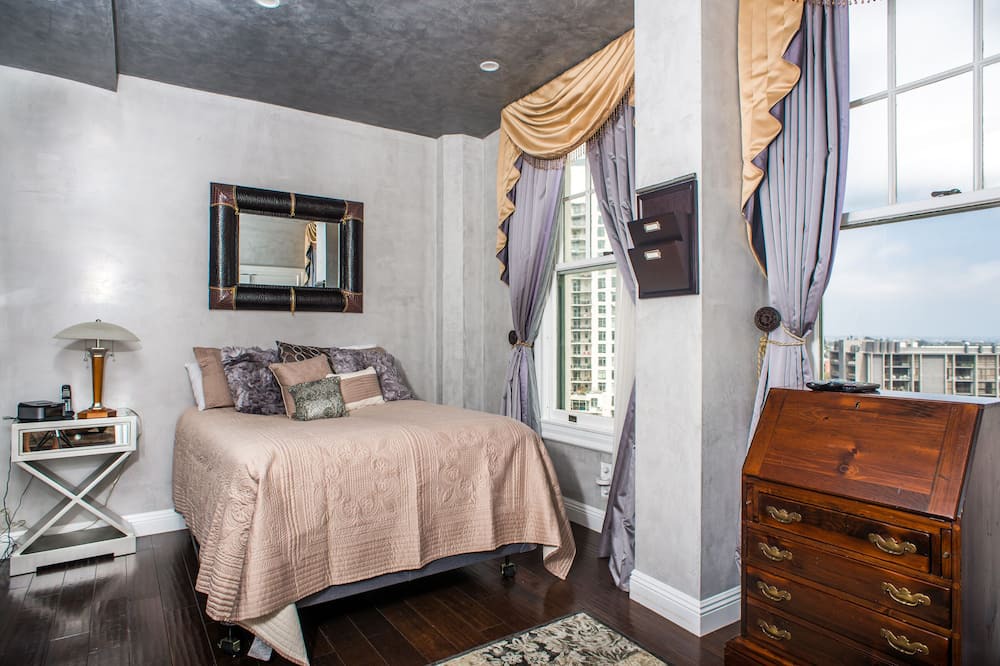 Photo of Bedroom in Cortez Hill
