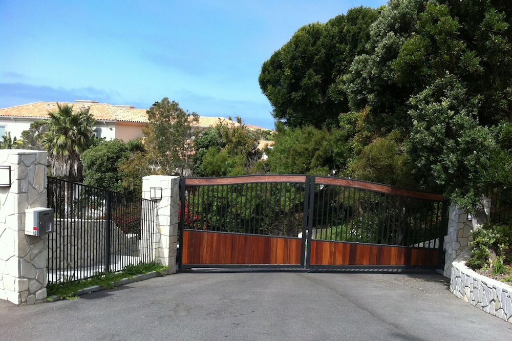 Photo of Others in Western Malibu