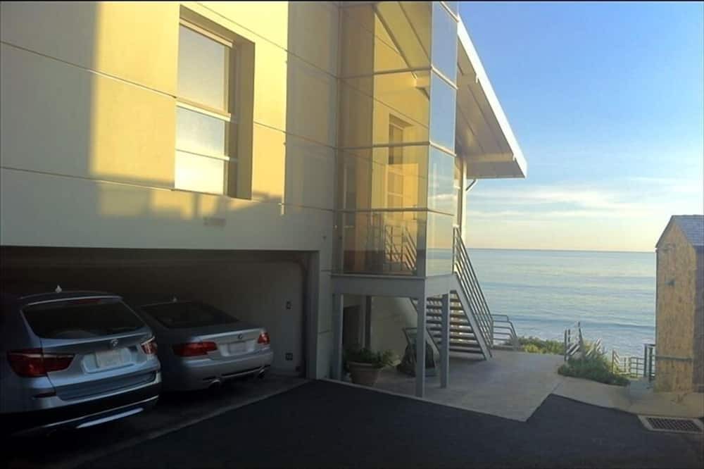 Photo of Others in Western Malibu