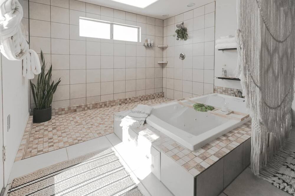 Photo of Bathroom in Yucca Valley
