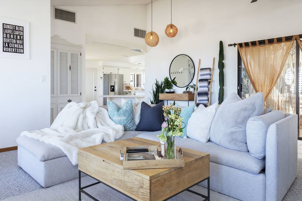 Photo of Livingroom in Yucca Valley