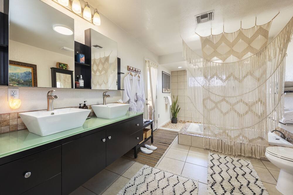 Photo of Bathroom in Yucca Valley