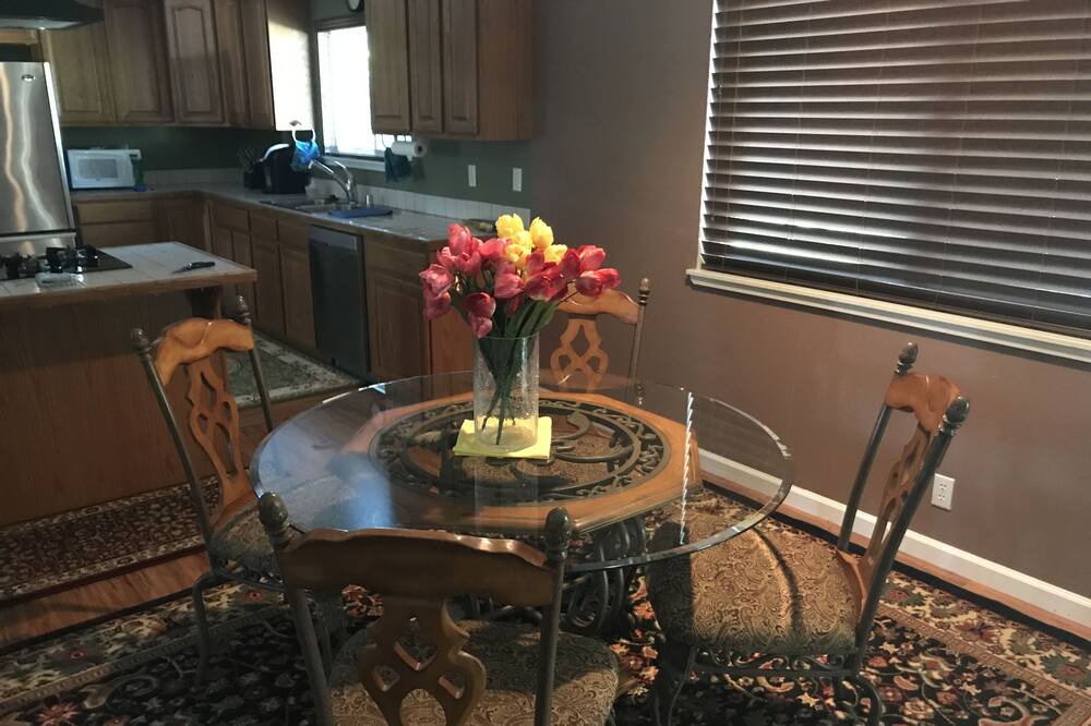 Photo of Bedroom in Woodcrest