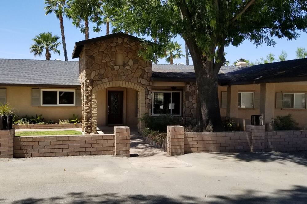 Photo of Outdoor in Woodcrest