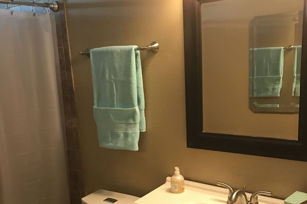 Photo of Bathroom in Woodcrest