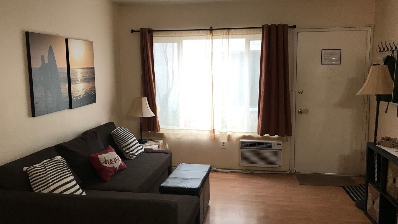 Photo of Livingroom in North Hollywood