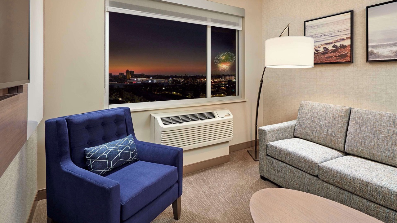 Photo of Bedroom in Anaheim Resort
