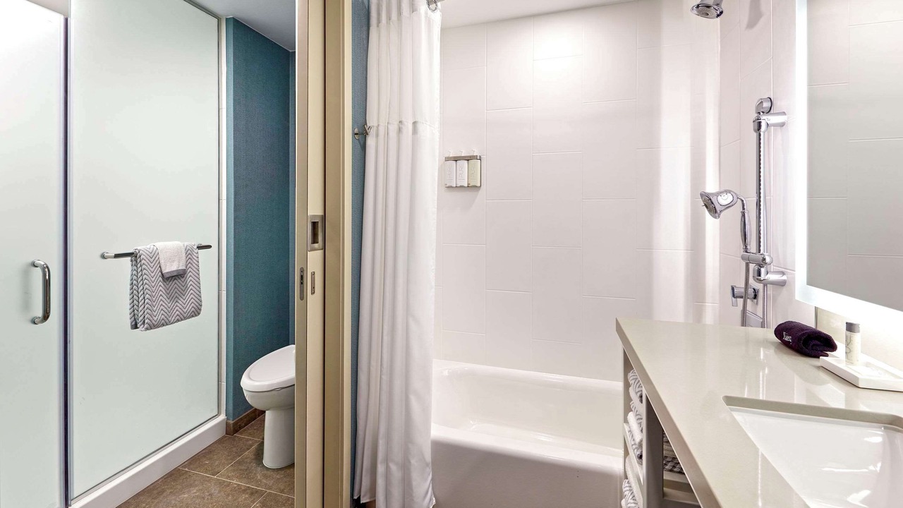 Photo of Bedroom in Anaheim Resort