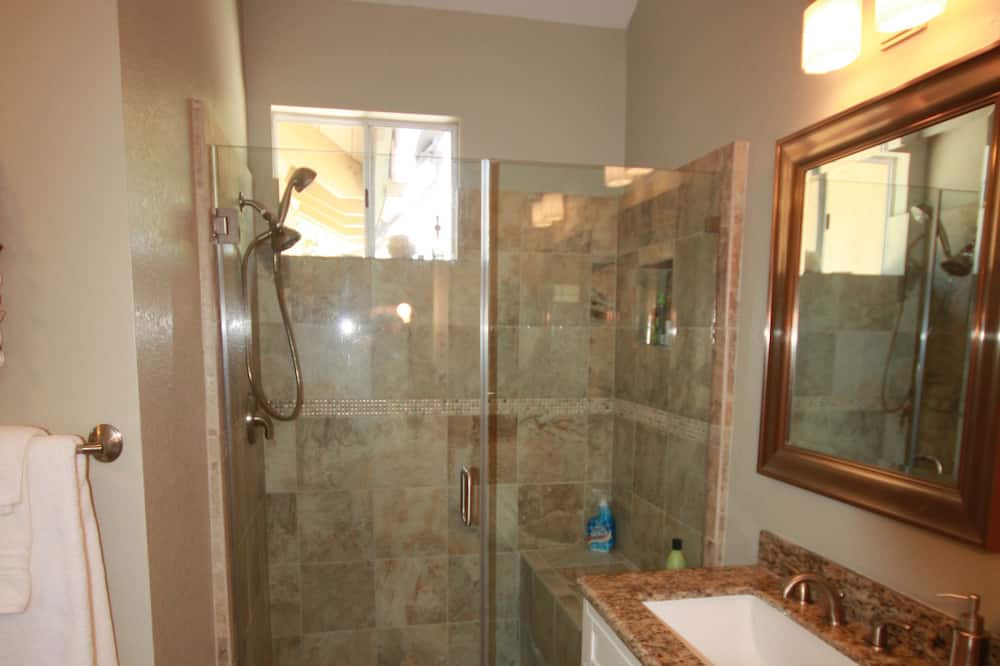 Photo of Bathroom in San Juan Capistrano