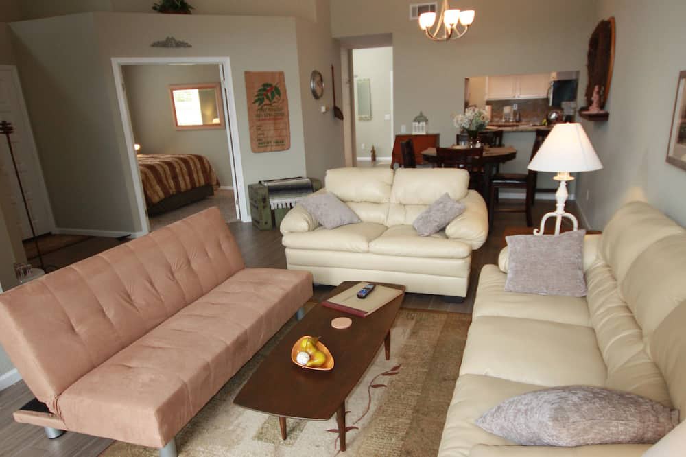 Photo of Livingroom in San Juan Capistrano