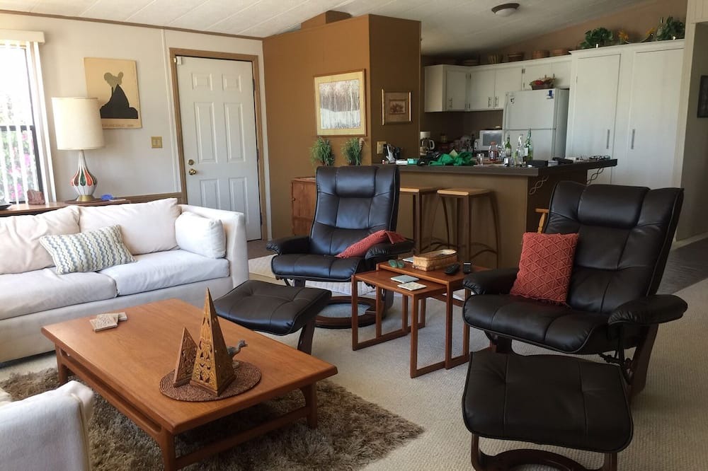 Photo of Livingroom in Thousand Palms