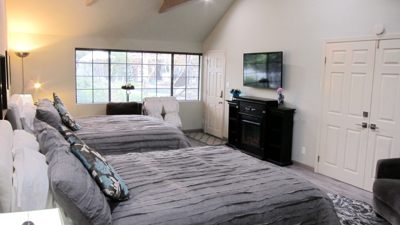 Photo of Bedroom in Northridge