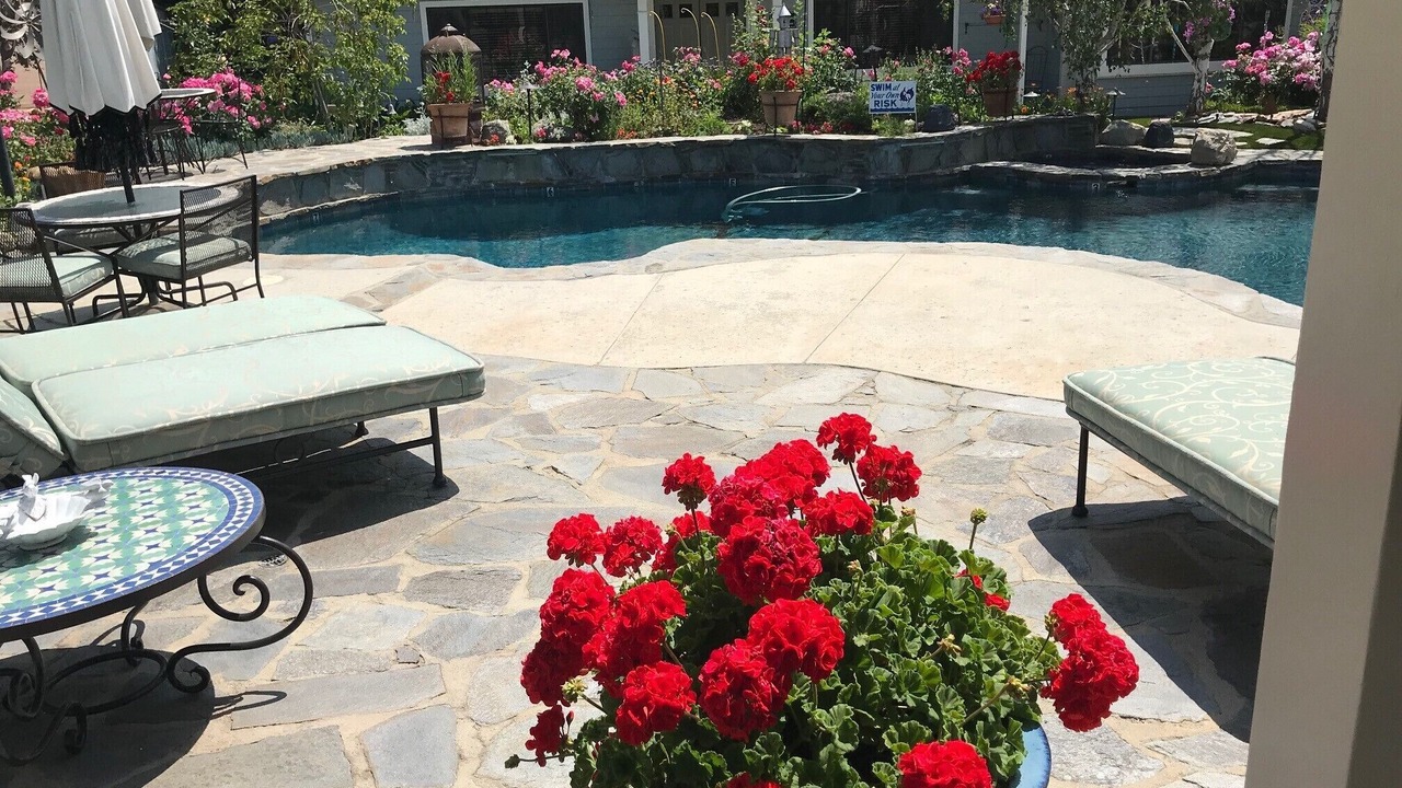 Photo of Outdoor in Northridge