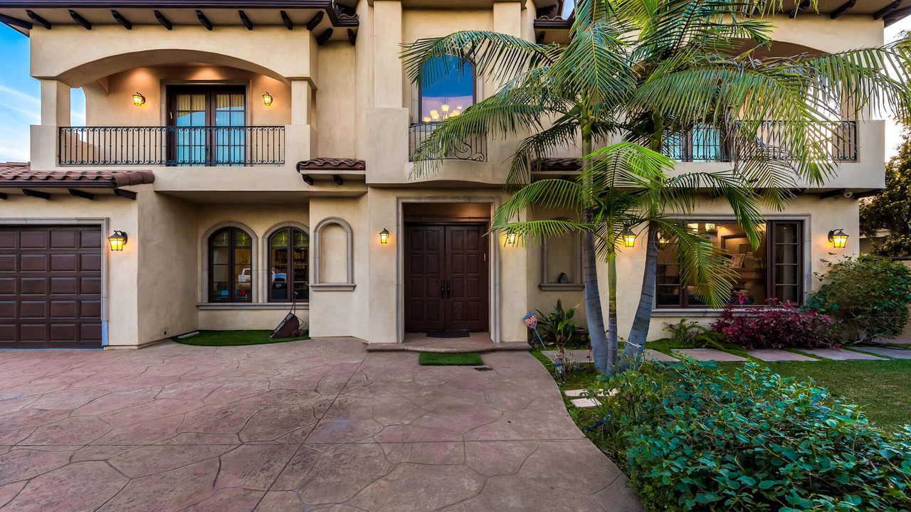 Photo of Outdoor in Valley Glen