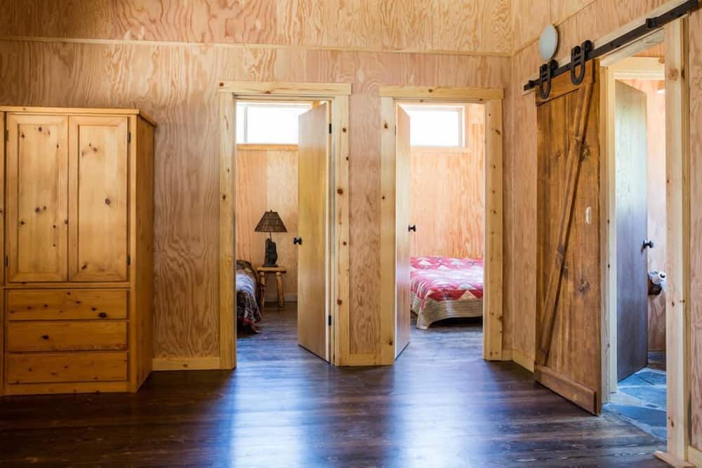 Photo of Bedroom in Groveland