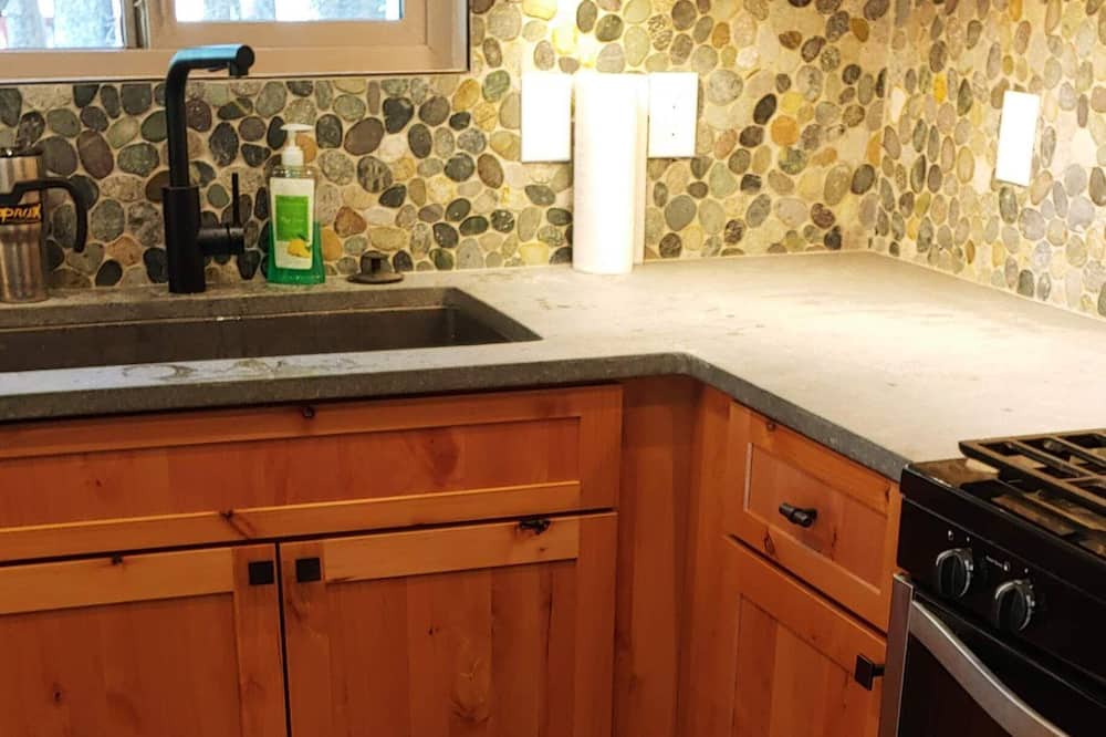 Photo of Kitchen in North Upper Truckee