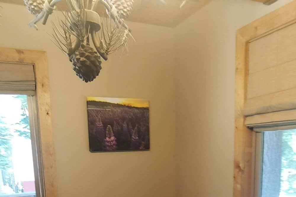 Photo of Bedroom in North Upper Truckee