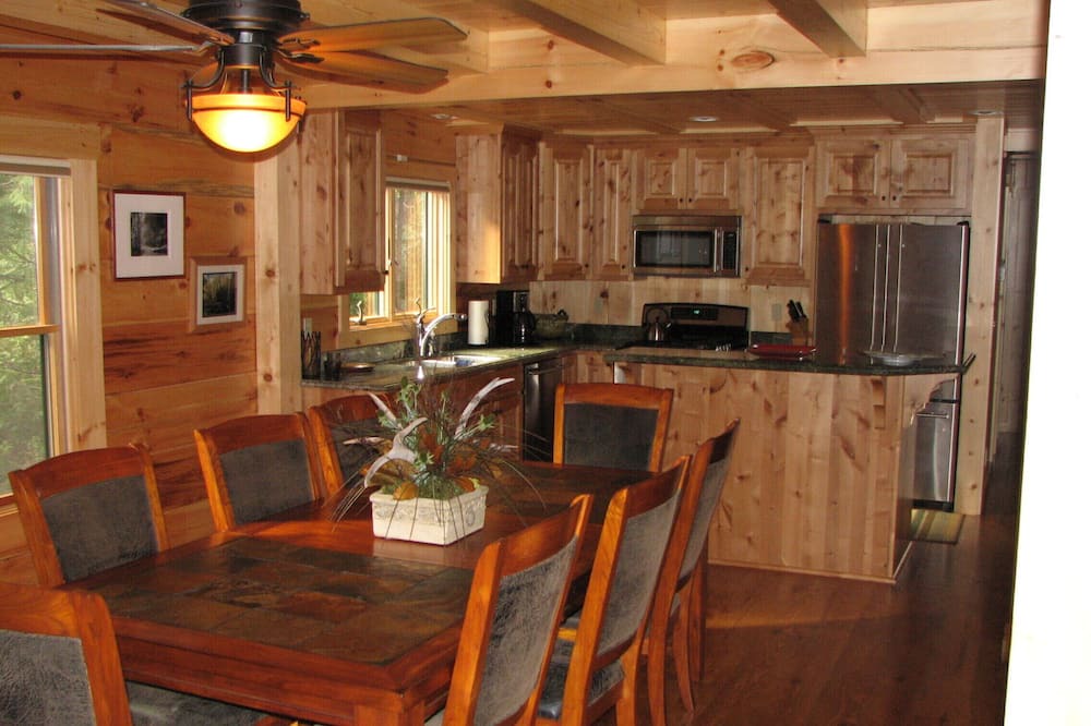 Photo of Kitchen in Mono Vista