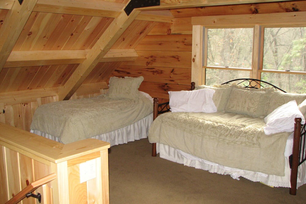 Photo of Bedroom in Mono Vista