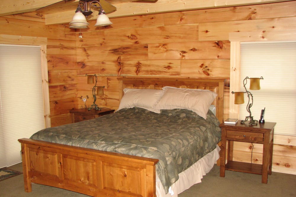 Photo of Bedroom in Mono Vista