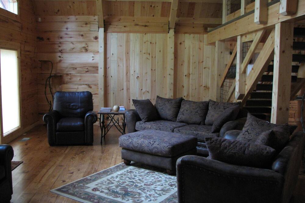 Photo of Livingroom in Mono Vista