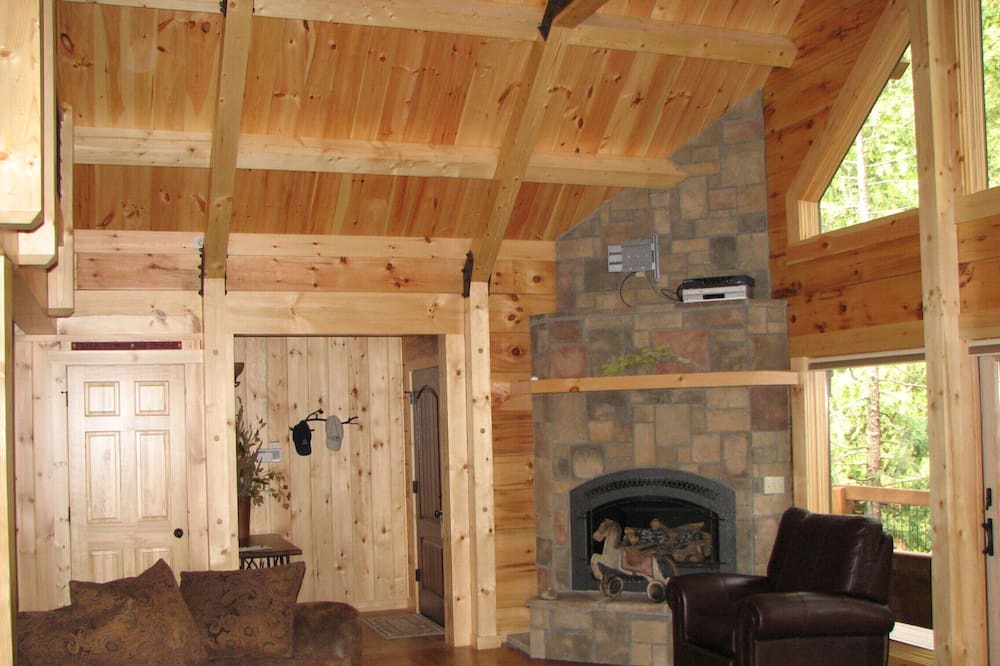 Photo of Livingroom in Mono Vista
