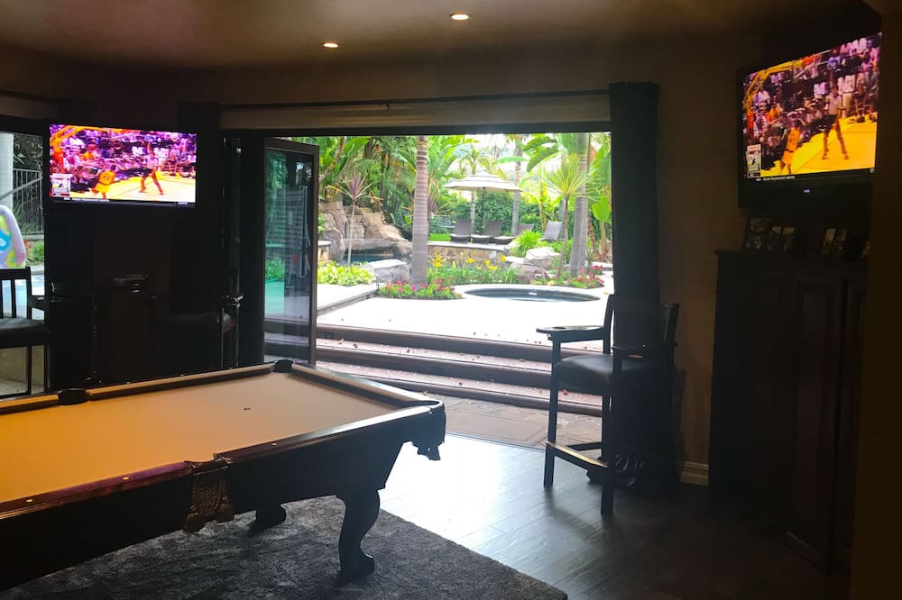 Photo of Bedroom in Laguna Niguel