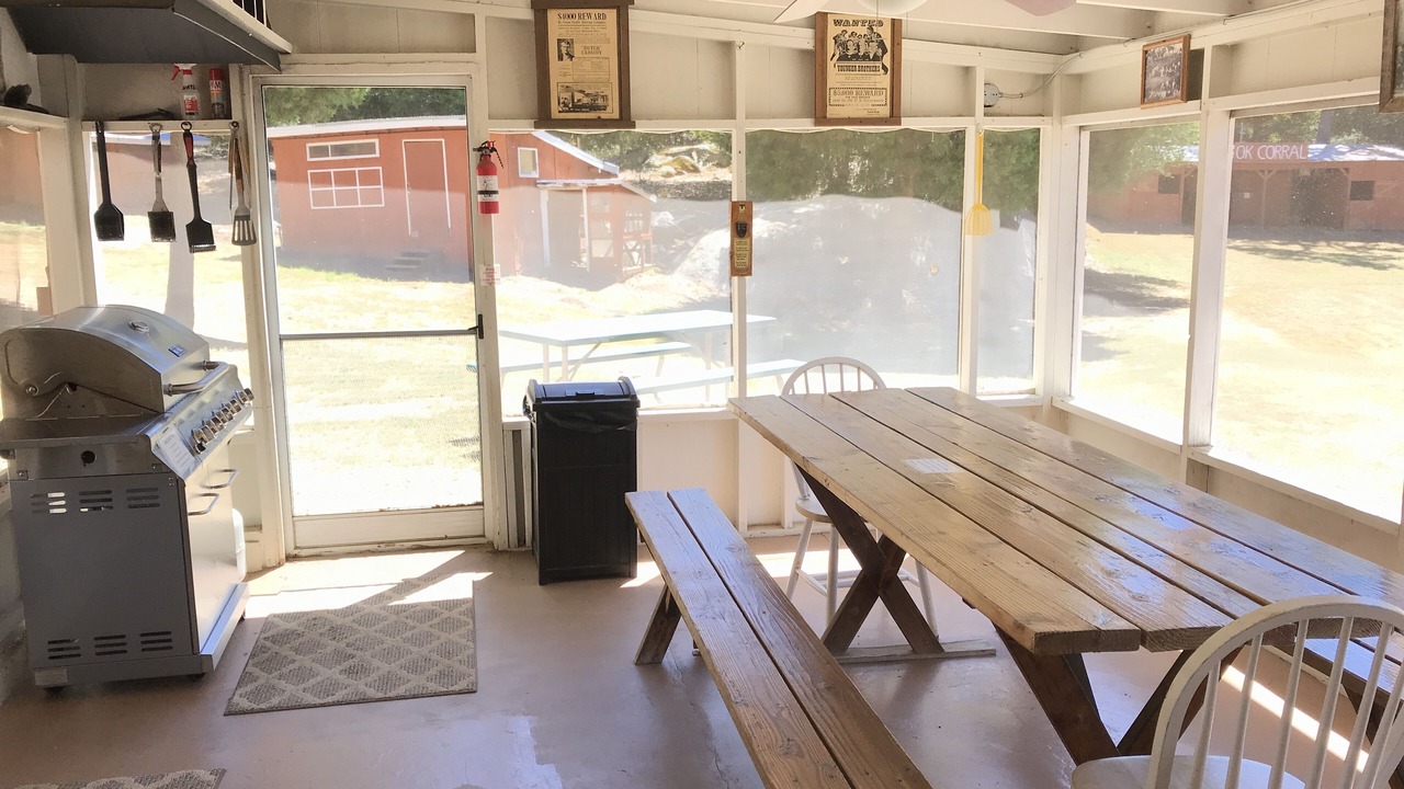 Photo of Others in Mariposa