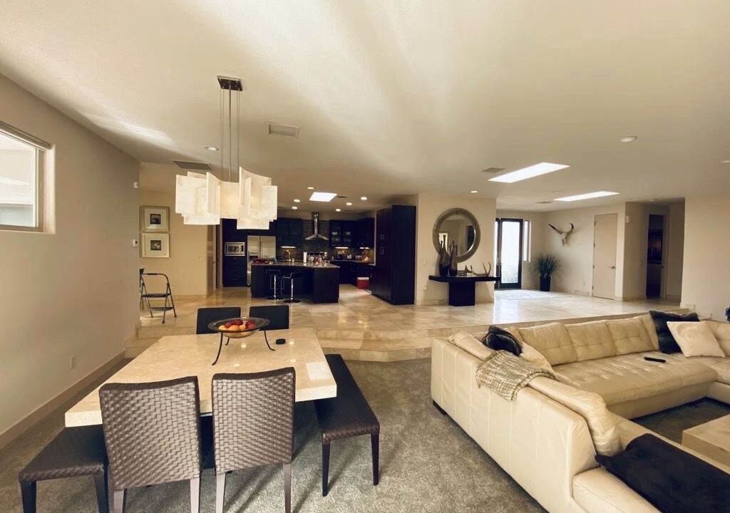Photo of Livingroom in Palm Desert