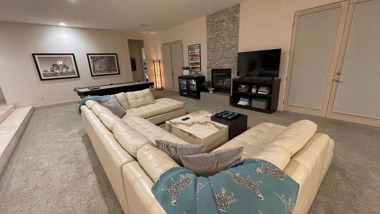 Photo of Livingroom in Palm Desert