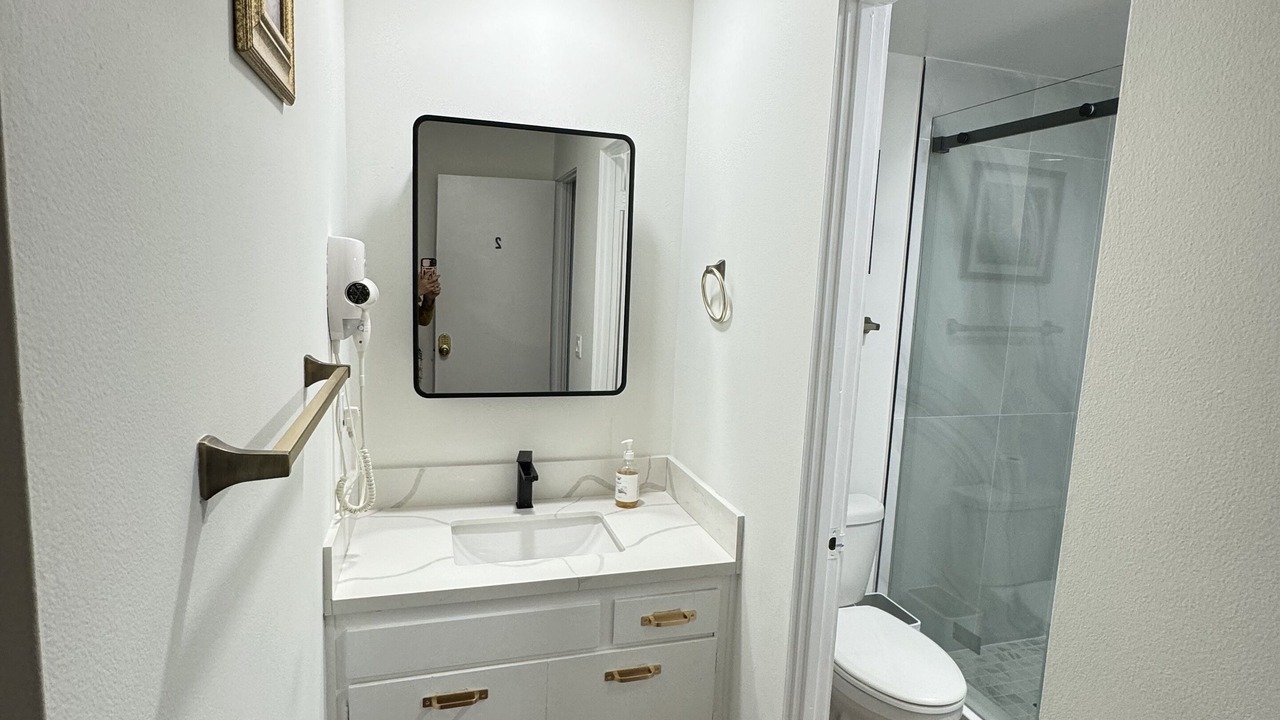 Photo of Bathroom in Azusa