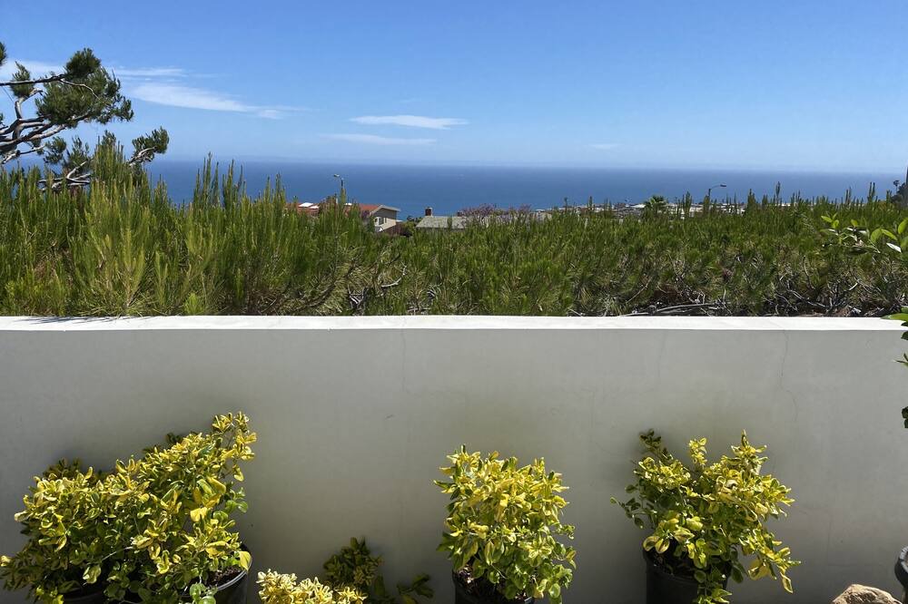 Photo of Patio Balcony in Malibu