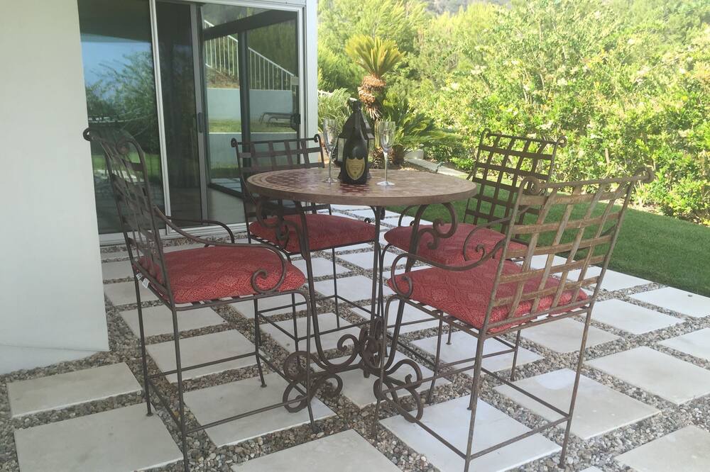 Photo of Patio Balcony in Malibu