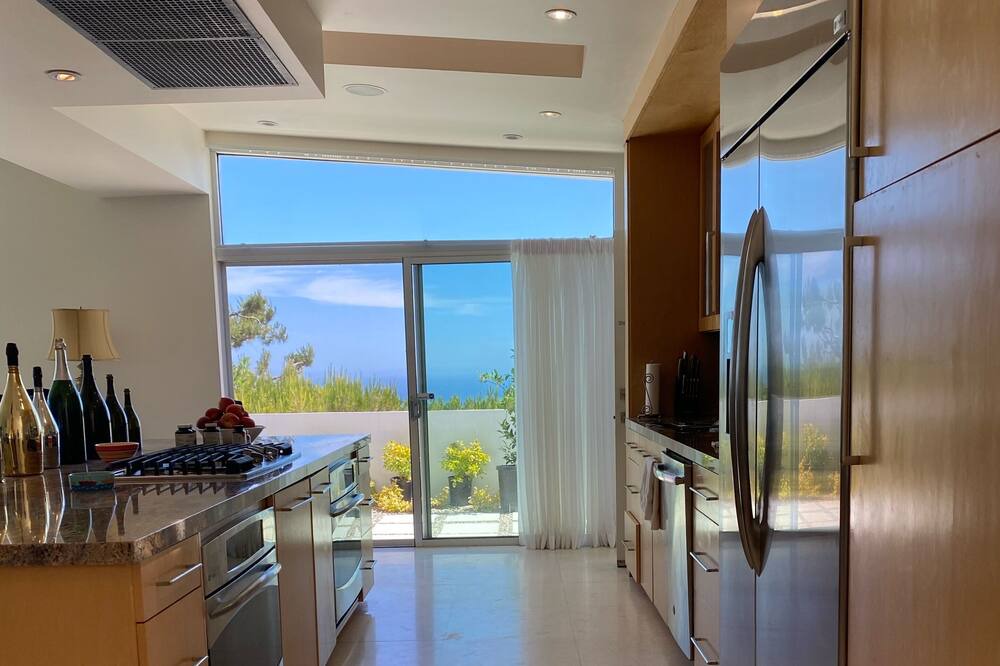 Photo of Kitchen in Malibu