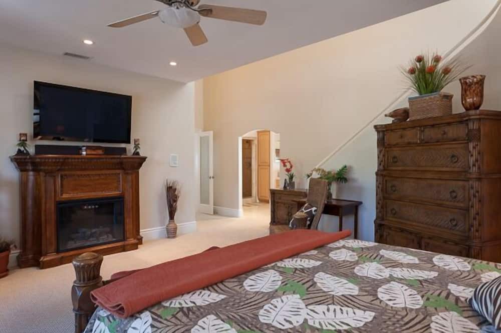 Photo of Livingroom in Lake Forest