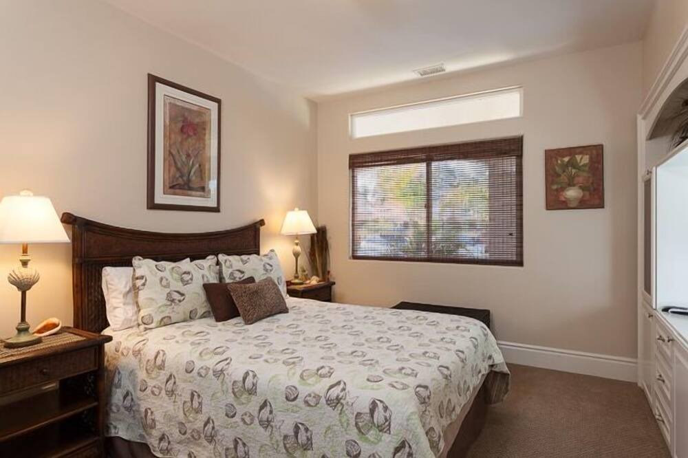 Photo of Outdoor in Lake Forest