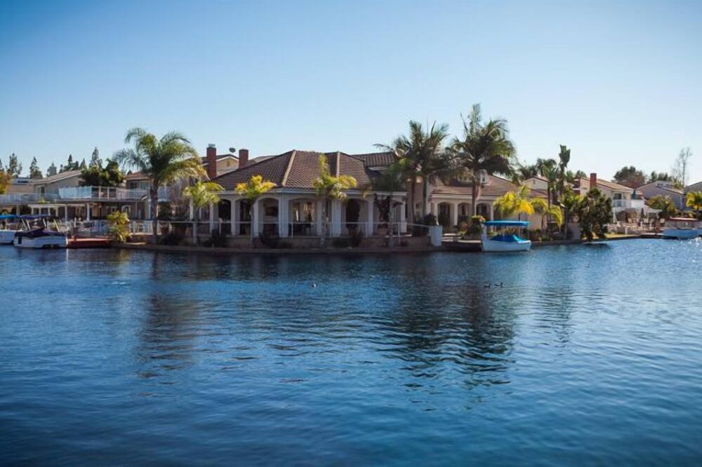Photo of Outdoor in Lake Forest