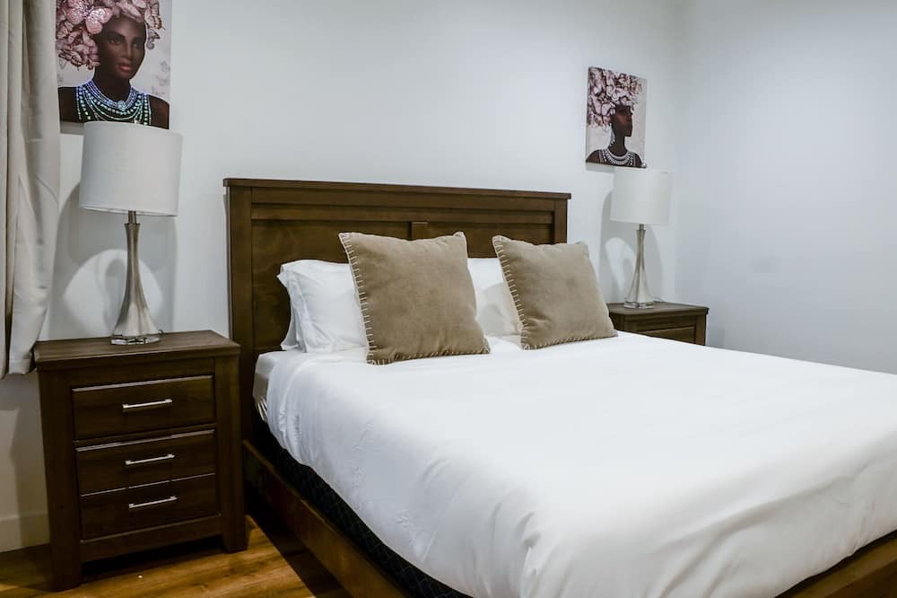 Photo of Bedroom in Burbank