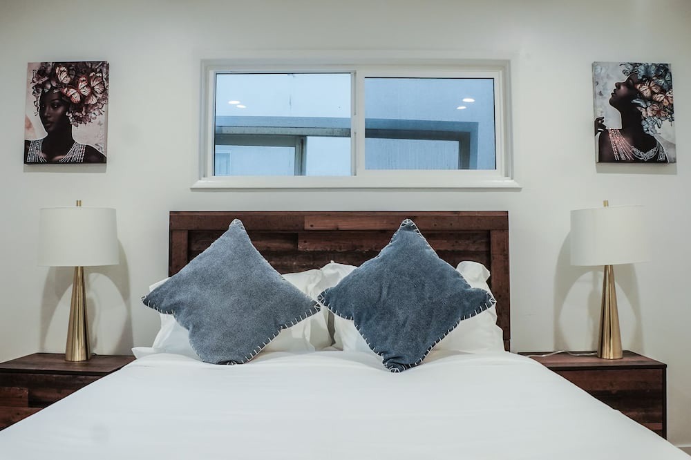 Photo of Bedroom in Burbank